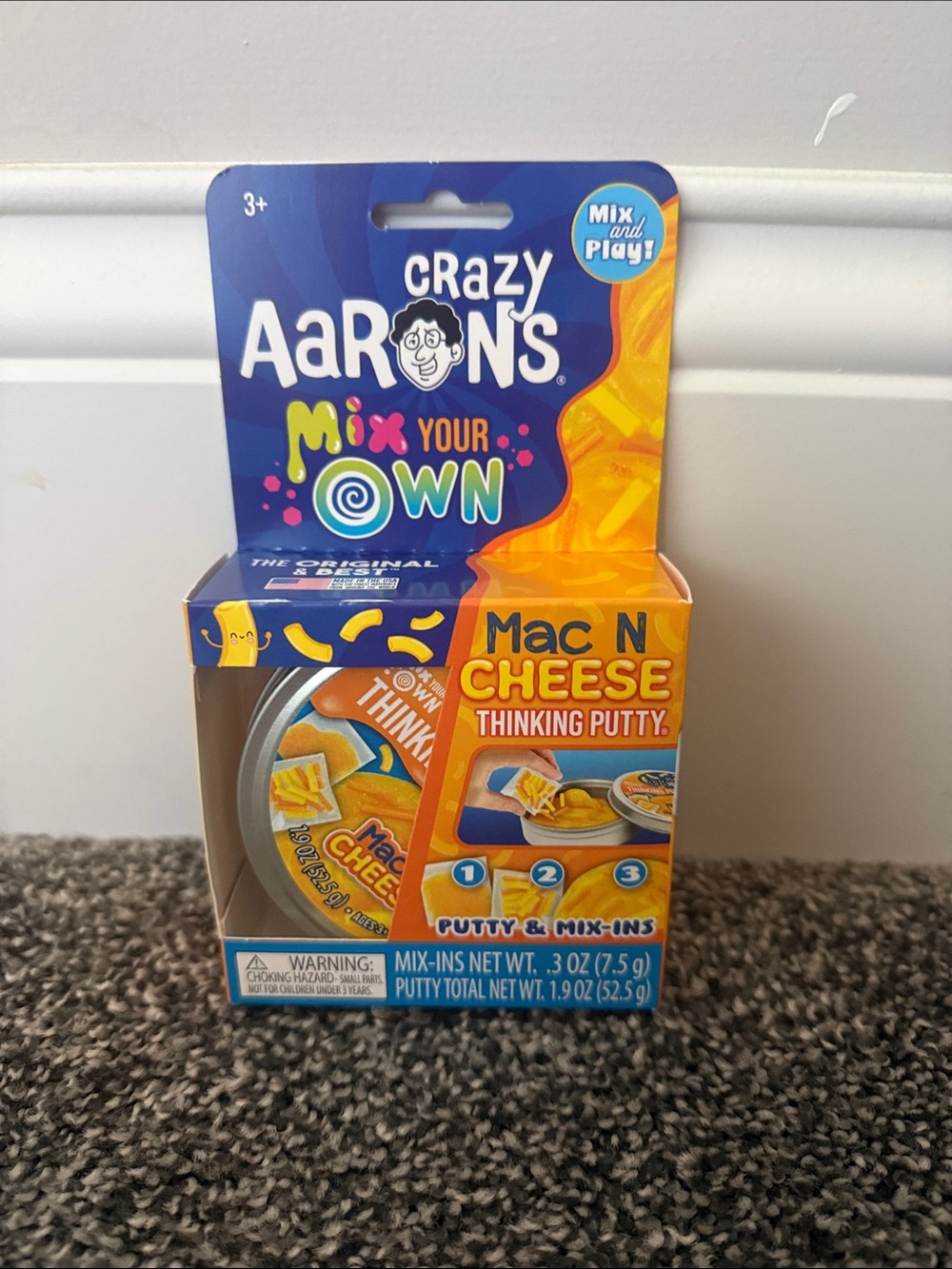 Crazy Aaron’s Mix Your Own Mac N Cheese Thinking Putty – Orange